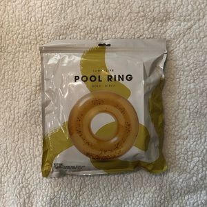 ✨ Sunny life glitter gold pool ring ✨